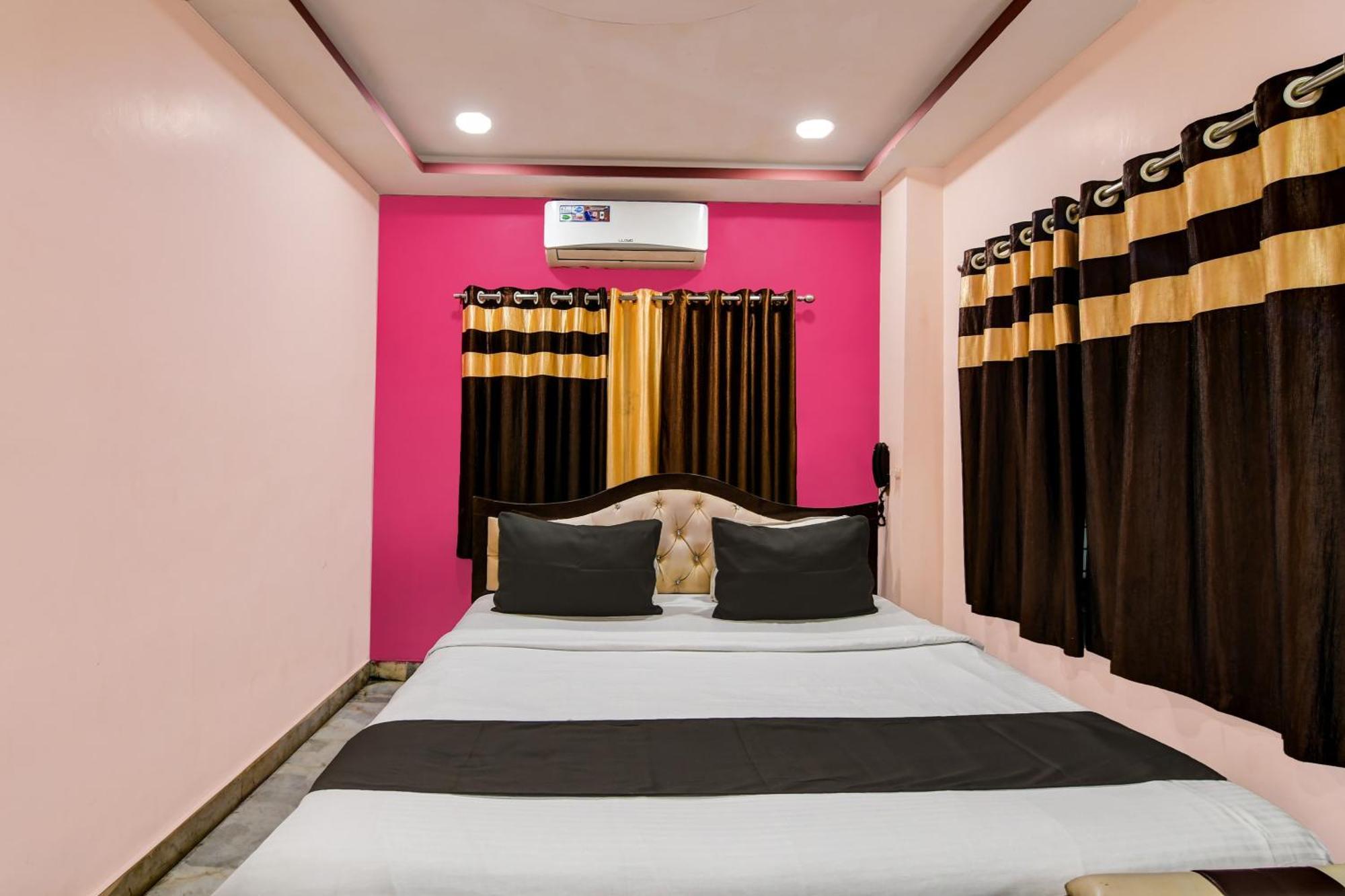 โอโย 61945 ปัทมาวตี โพรเจ็ค Hotel Dam Dam ภายนอก รูปภาพ